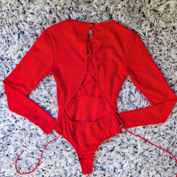 Basic Red Crew Neck Long Sleeve Bodysuit with Criss Cross Back Detail - Picture 2 of 5